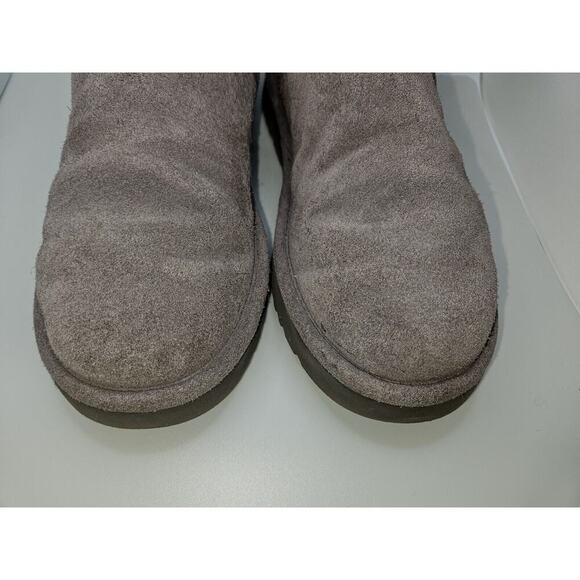 Women's UGG Constantine (1018629) Gray Suede Boots Size 8 EU 39 - Picture 8 of 16
